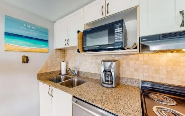 Steps to the Hill 1 Bedroom Wifi Crave TV