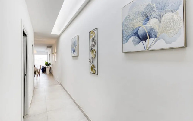 Gzira Penthouse