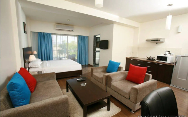 Le Royale Residency