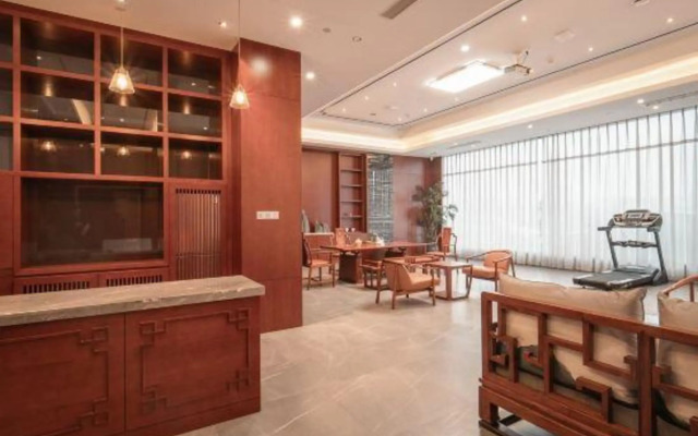 Crystal Orange Qidong Hongxing Life Plaza