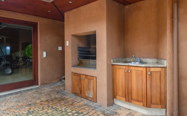San Lameer Villa Rentals 1603