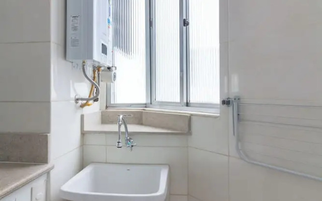 Conforto a 4min da Praia do Leblon-AP801