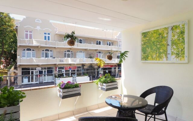 6 The Apartment