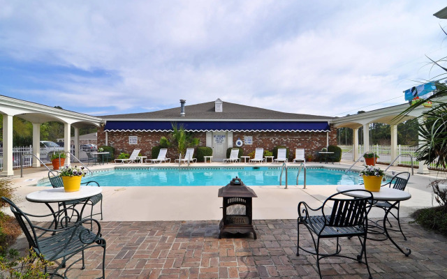 Best Western Plus Santee Inn