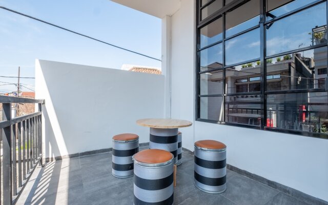 Doorman Guest House by RedDoorz