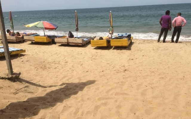 Mambo's Arugambay Hotel