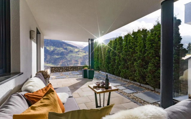 Van's Place, Luxury Apartment