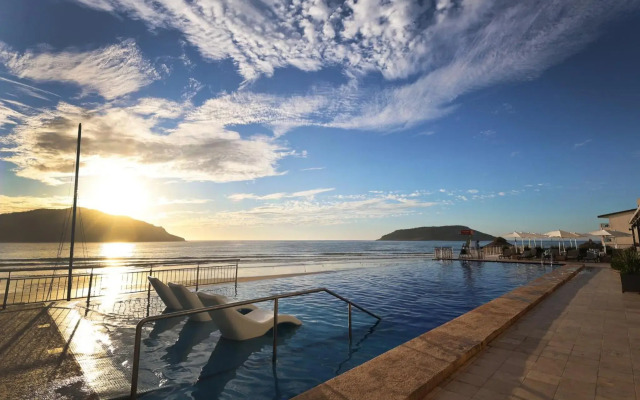 Holiday Inn Resort Mazatlan by IHG