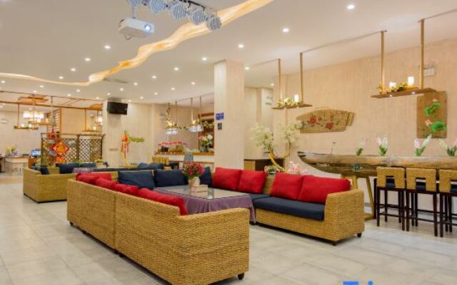 Yuehu Boutique Hotel