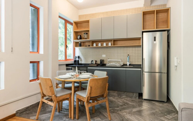 Beautifully Designed, Hi Tech Apt in La Condesa