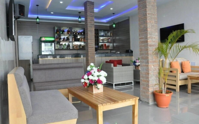 Springhill Hotel & Suites