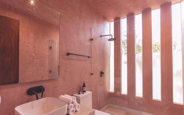 Luxury Villa in Tulum -6 Bedrooms -multiple Pools