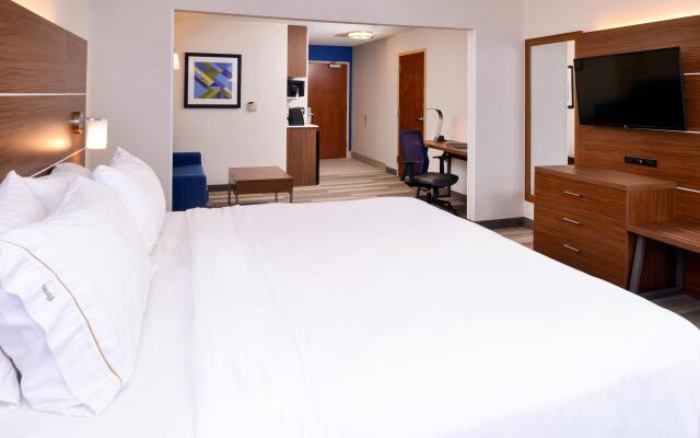 Holiday Inn Express Hotel & Suites Urbana-Champaign, an IHG Hotel