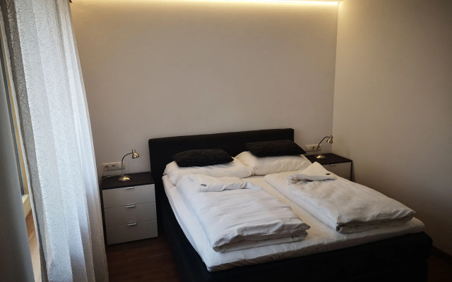 Garni - Hotel Am Burghuegel