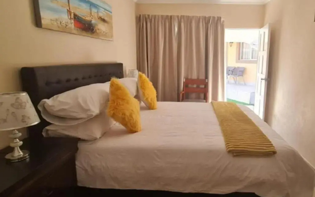 Benoni N12 Hotel