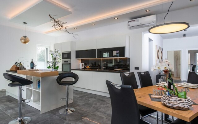 Amazing Home in Peroj With Wifi and 3 Bedrooms