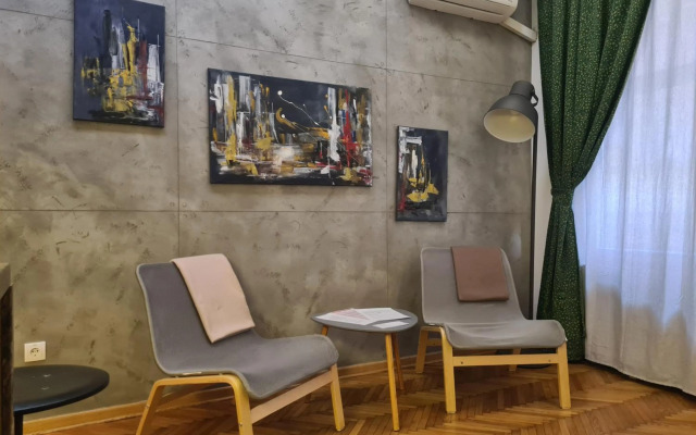 Urban Studio in city center