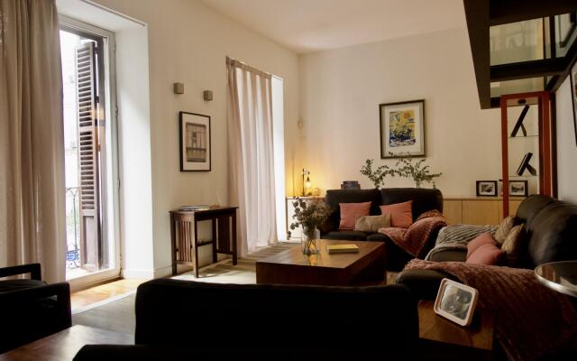 M (Nav9) Luxury Apartment-Madrid Downtown