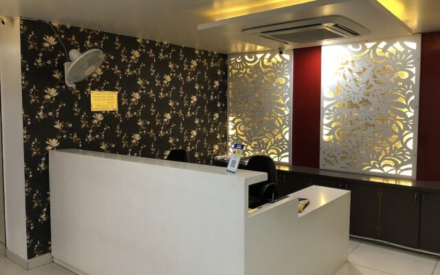 Capital O 6772 Hotel Mukund