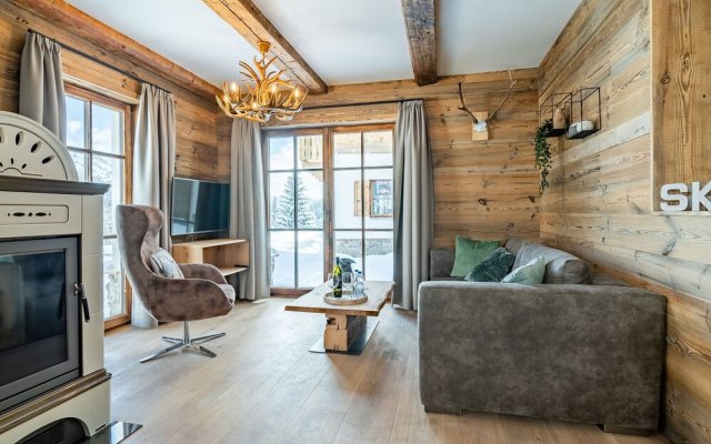 Luxurious Chalet In Katschberghohe With Balcony