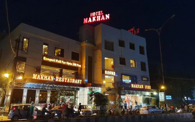 Hotel Makhan Residency