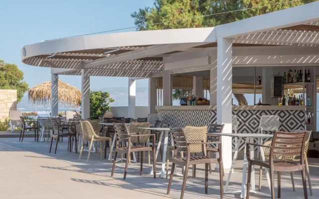Alexia Beach Hotel