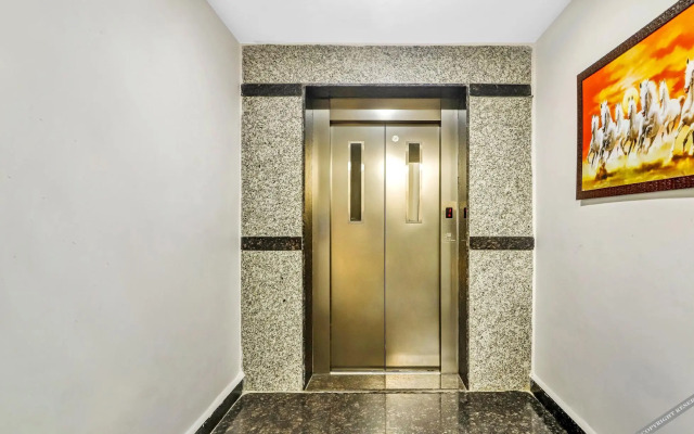 Itsy By Treebo - Royal Galaxy Kukatpally