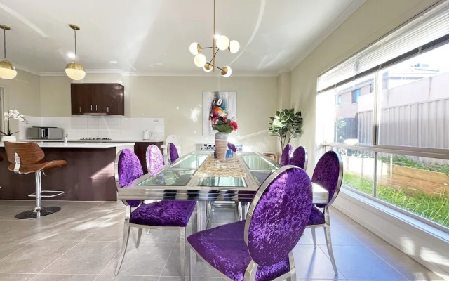 Spacious 7BRM 5-bathroom Rental House