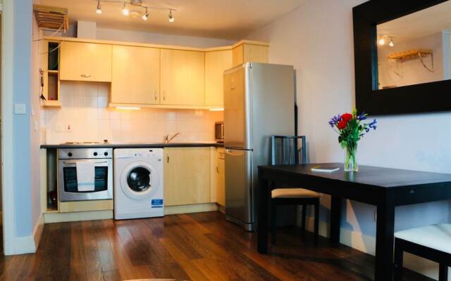 1 Bedroom Flat 10 Minutes From London Eye