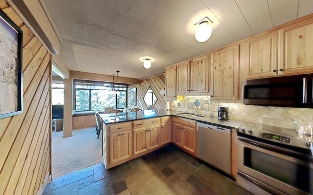 Great 2 Bedroom Condo Right Across Canyon Lodge! Walk To Lifts! Free Gondola to Village! (Unit 553 at 1849) by RedAwning