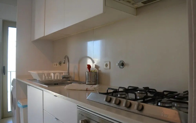 Modern & Bright by Homing