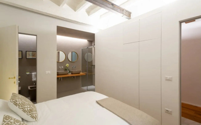 Santo Spirito Exclusive