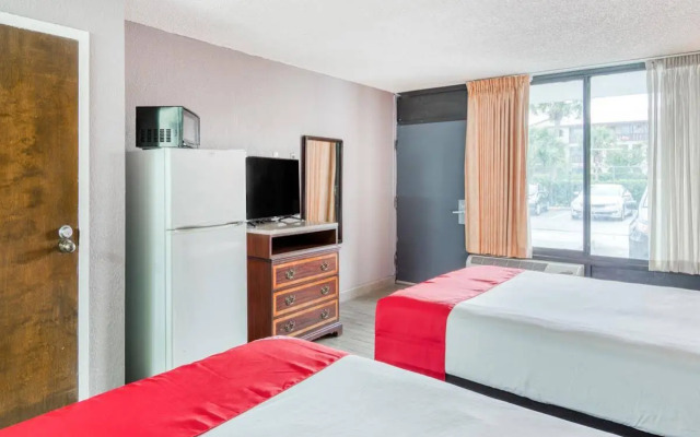 OYO Hotel Kissimmee West