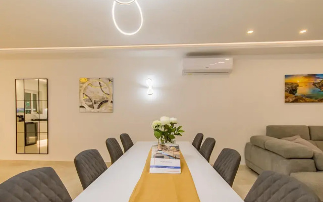 Modern Spacious apt 2mn to the sea Qawr