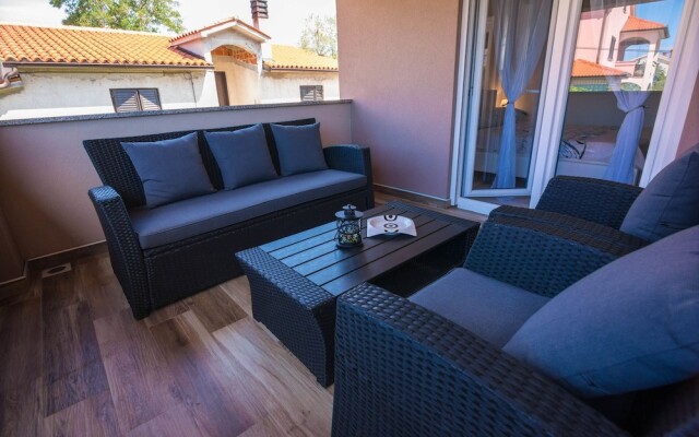 Apartments with pool 992