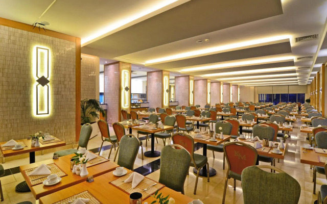 Korumar Deluxe Hotel