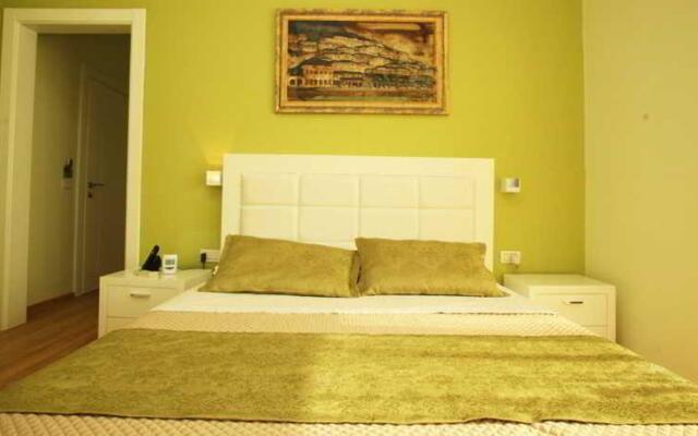 White City Hotel