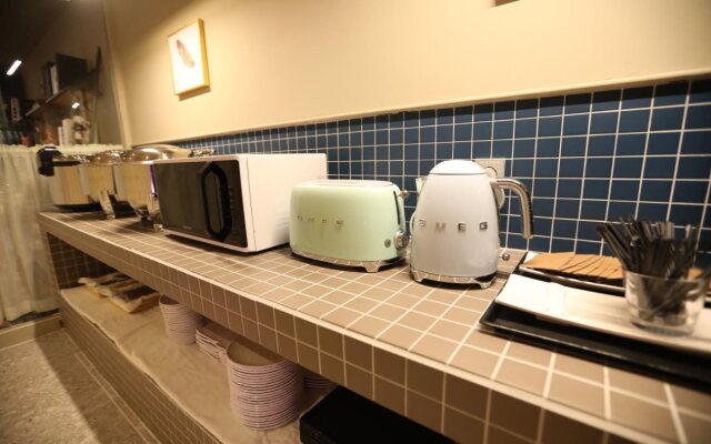 Boutique Hotel February SongJeong