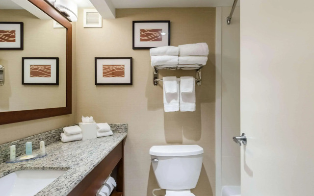 Comfort Inn Randolph - Boston