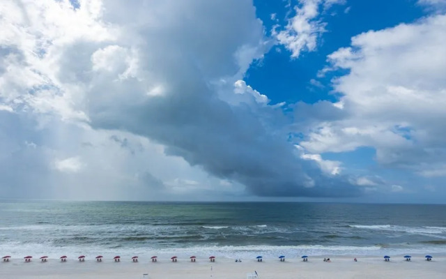 Phoenix Ix 608 3 Bedroom Condo