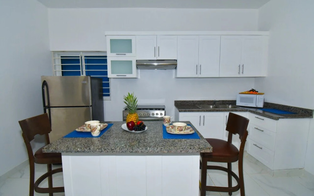 Rosil Place Aparthotel by the Beach