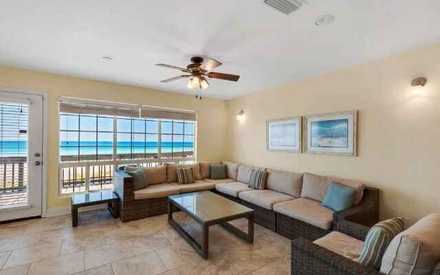 Barefoot Beach Retreat 3 Bedroom Apartment