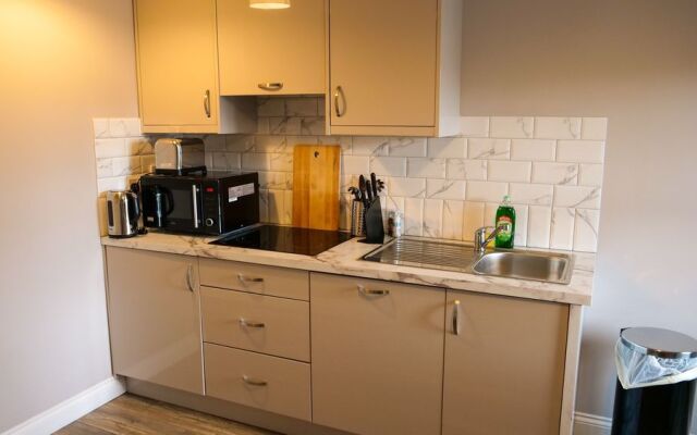 Ha'Penny Bridge Apartments
