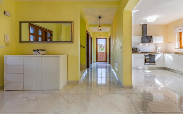 Awesome Apartment in Pula With Wifi and 5 Bedrooms