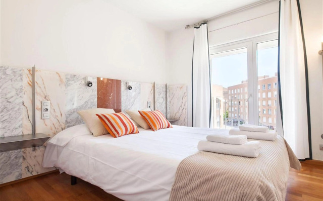 Stay U-nique Apartments Salvador Espriu