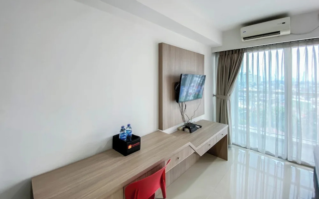 Homey And Nice Studio Tamansari The Hive Apartment