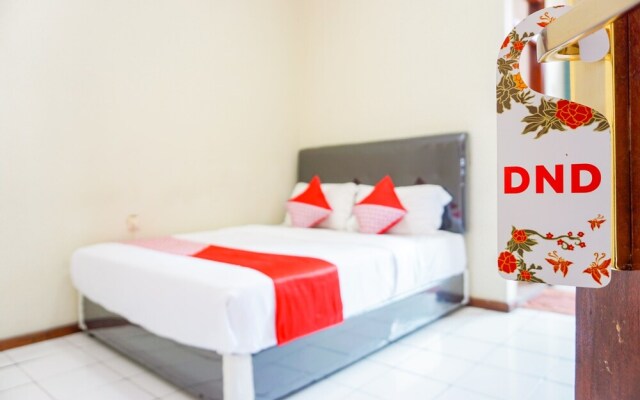 Hotel Kurnia by OYO Rooms