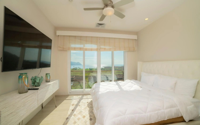 Best Views in Los Sueños 3 bdr Miramar