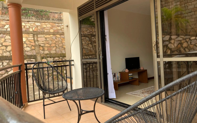 Cozy 2-bedroom Apartment within city limits.