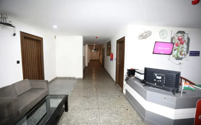 Hotel Noida Grand